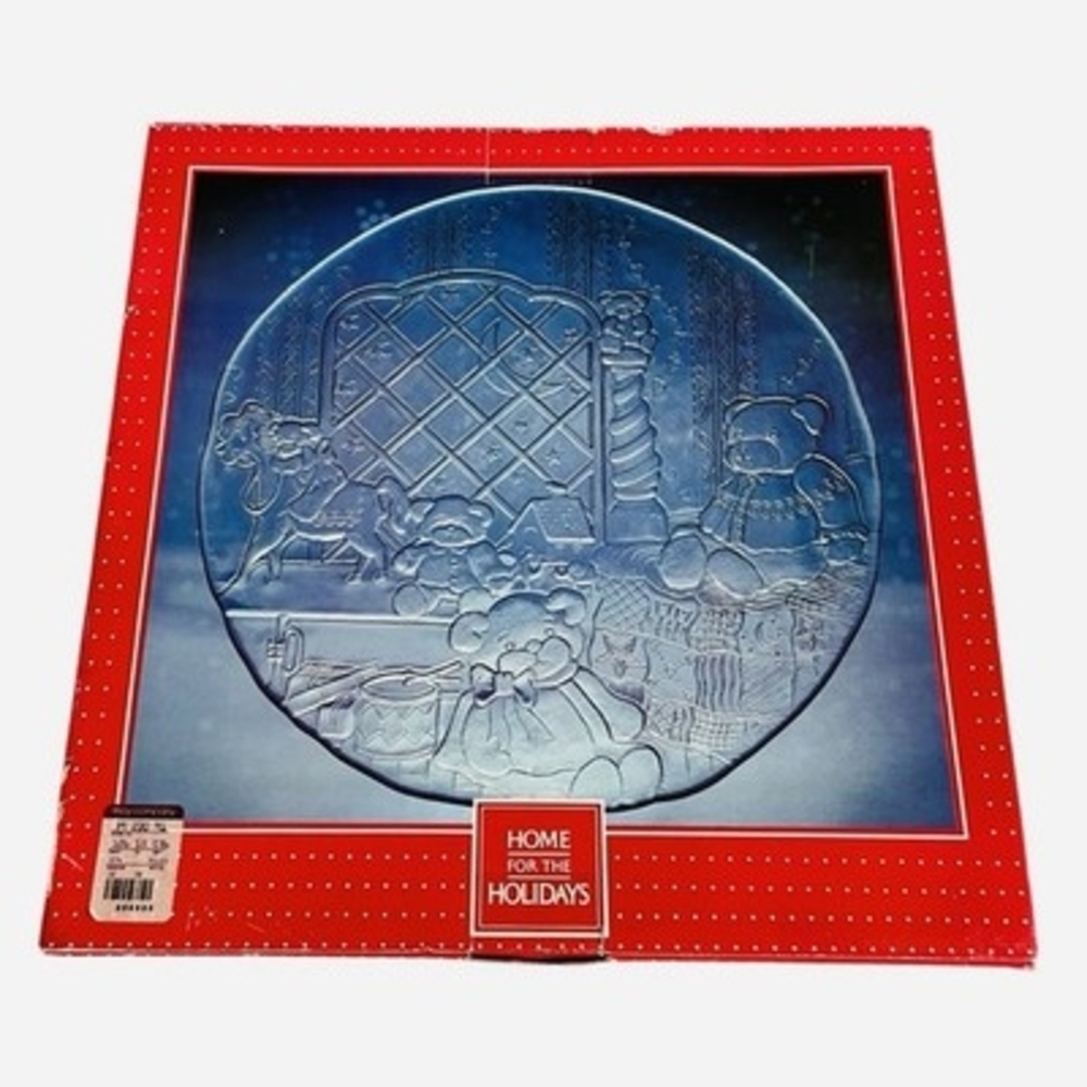 HOME FOR THE HOLIDAYS 15" Crystal Platter Christmas Tree Carolers Decoration NIB